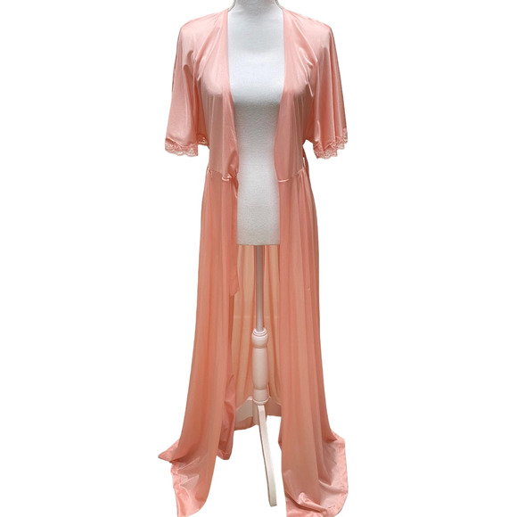 Lily of France Other - Vintage Lily of France Peach Floor Sweeping Night Robe